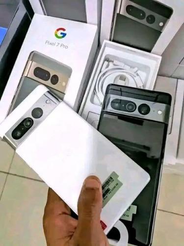 GOGOLE PIXEL 7 PRO    
12g de ram
128g memo ...