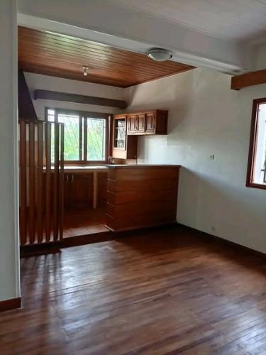 A louer appartement T3 à Betongolo
1 living ...