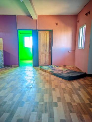 𝐓𝐑𝐀𝐍𝐎 𝐀𝐇𝐎𝐅𝐀 
𝑻𝒓𝒂𝒏𝒐 𝒂𝒉𝒐𝒇𝒂 ...