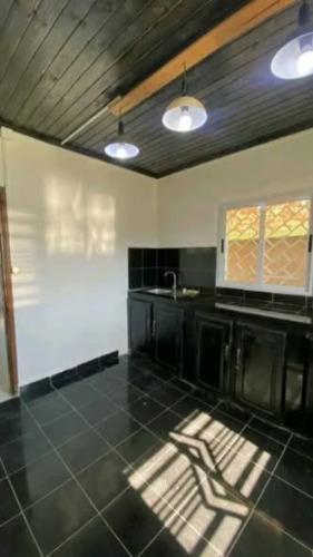 Maison à vendre By-pass Mandikanamana
Avec u ...