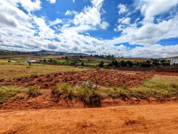 OPPORTUNITÉ RARE – TANY NGEZA AMBATOMIRAHAVAV ...