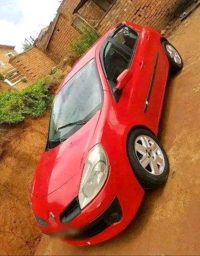 
Clio phase 3
5 porte
Moteur diésel  