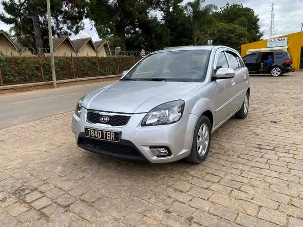 Kia Pride LX Phase 2 Voiture impeccable, agré ...