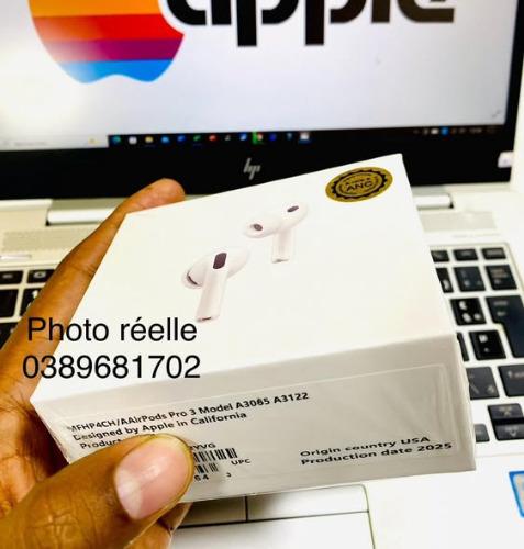 NOUVEAUTÉ : 𝐀 i r P 0 d s   P r o 3
#Top: Q ...