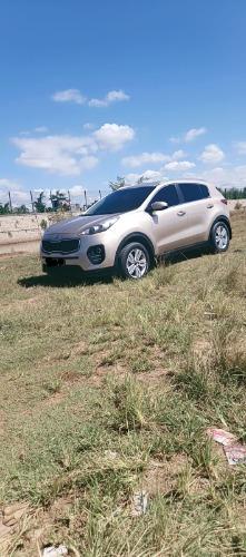 kia Sportage 4 
année 2019
 boite de vites ...