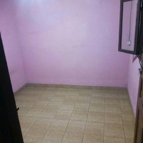 Trano ahofa Tsarahonenana 
2 chambre carreau ...