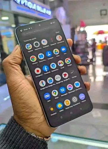 REALME 7 5G 
-Ram 8Go
-Interen 128Go
-Doub ...