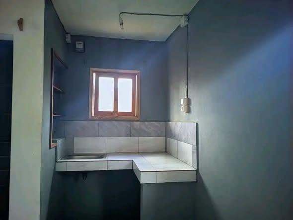 trano ahofa Ivato 1living 2chambre DC WC Ivel ...