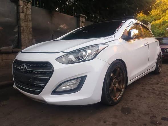 Hyundai i30
*BVM
Numéro étrangers 
*2éme g ...