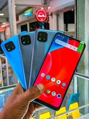 REALME C11
Double Sim 4G Lte
Ecran  6,56  p ...