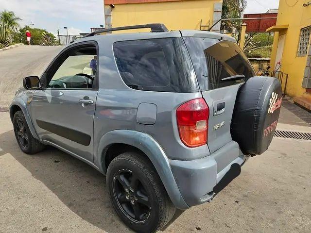 4x4 Toyota RAV4 Kely 2 ème génération
3 port ...