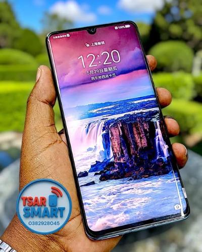 HUAWEI P30 PRO 
 RAM 8Go
 MÉMOIRE 128Go 
  ...