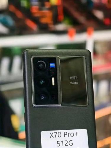 ivo X70 Pro PLUS 
* 12Go+12Go de RAM
* 512G ...