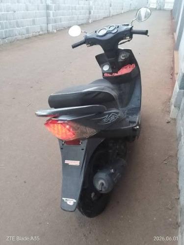 KYMCO JR 50 Moteur milamina sy MITSAIKA, MBOL ...