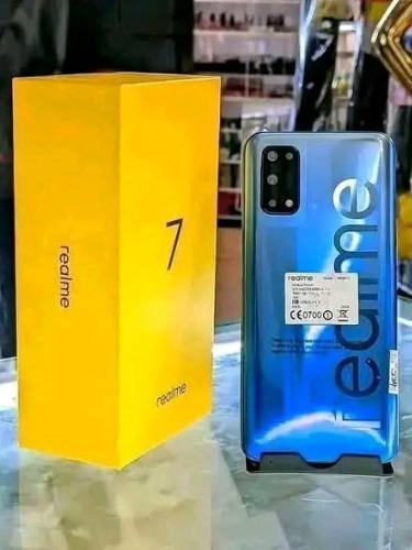REALME 7 5G
- Écran : 6,5 pouces Full HD
-R ...