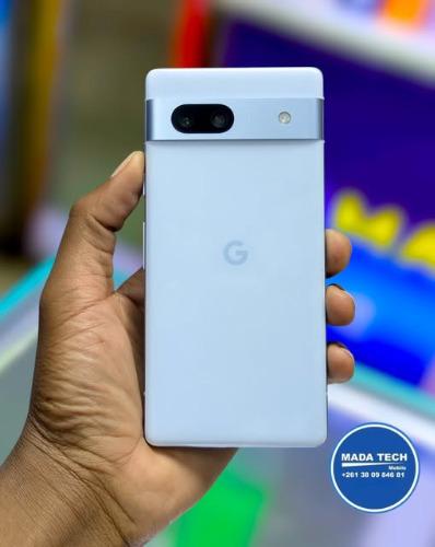 GOOGLE PIXEL 7A 
* Mémoire 128/8GB de RAM 
 ...