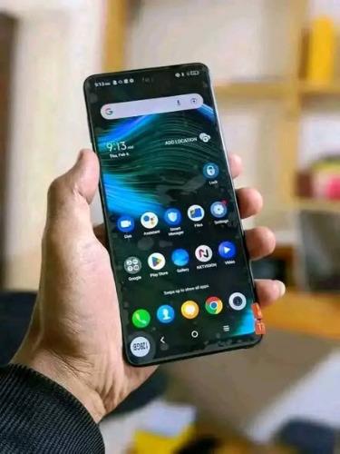 TCL G STYLUS 5G 
Ram: 4Go
Memoire: 128Go
V ...