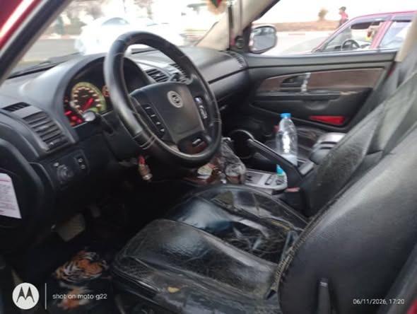 Moteur diesel XDI 270 d'origine 
Intérieur d ...