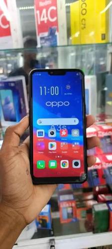 OPPO A3S     
💥 Avec accessoires 
- Ram 4G ...