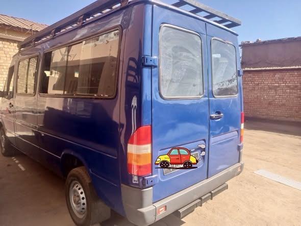 A vendre Sprinter 311 CDI 
 Moteur 312 origi ...