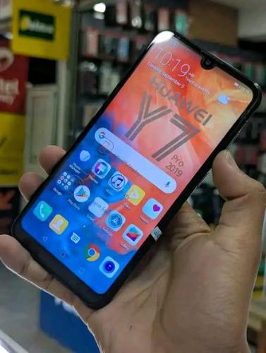 HUAWEI Y7 Pro 2019 
-Ram 4Gb
-Interne 64Gb ...