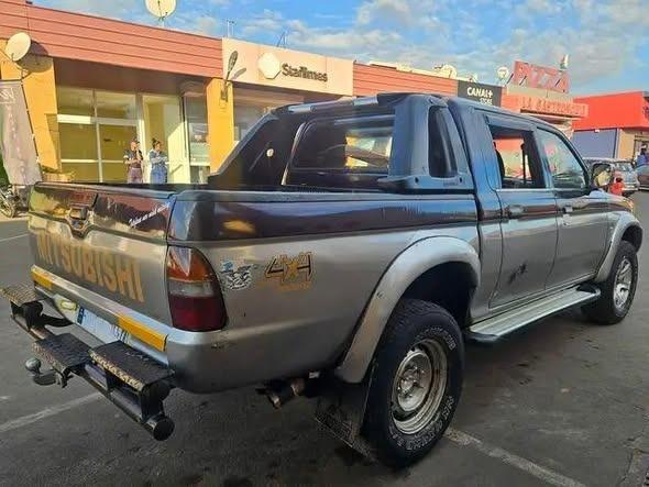  MITSUBISHI STRADA 4x4 DOUBLE CABINE 
 Diese ...