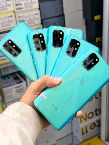 ONE PLUS 8T 
? RAM : 12Go
? M?moire :  256G ...