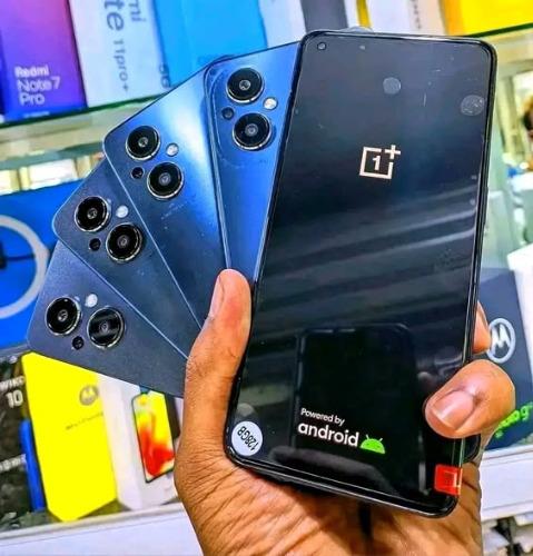 ?ONE PLUS NORD N20 5G?
Ram: 6Gb
M?moire int ...