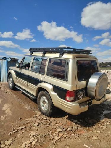 GALLOPER II phase 2 poign? be, 7 places 
Mot ...
