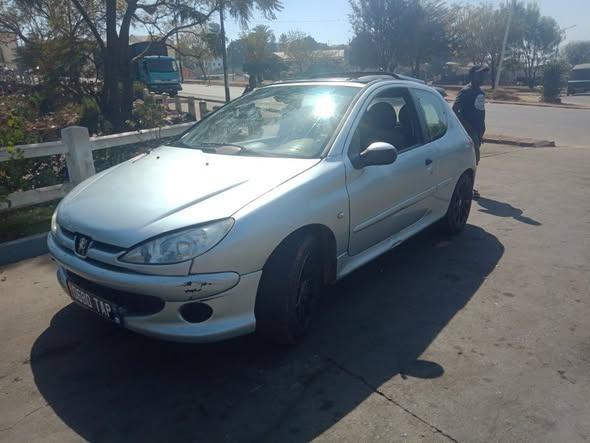 ATAKALO FIARA  FOURGON  KELY
PEUGEOT  BOXER. ...