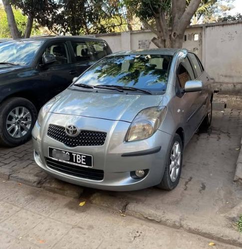 Toyota Yaris Phase 2 ? vendre
Ann?e 2011 boi ...