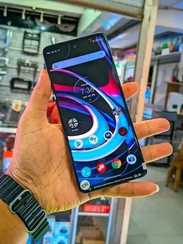 MOTOROLA EDGE 2021 
? RAM 6G
? M?moire : 25 ...