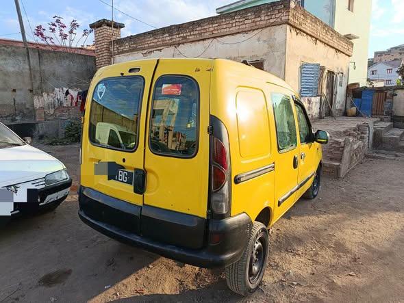 A VENDRE OU ECHANGE.  KANGOO , MOTEUR DIESEL  ...