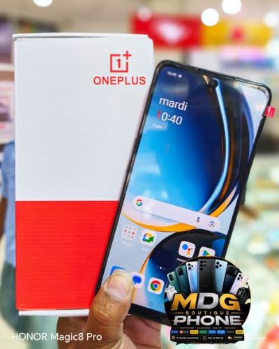 ONEPLUS NORD N30 
? RAM 8Go
? Stockage 128G ...