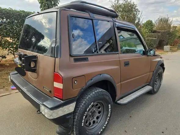 4X4 SUZUKI VITARA
Moteur essence d'origine  ...