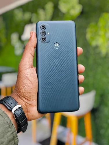 MOTOROLA G POWER 2022
               - Ram 4 ...
