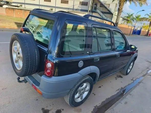 LAND ROVER FREELANDER 05 PORTES 
Moteur diès ...