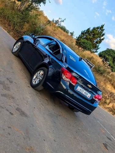 À VENDRE UNIQUEMENT  .  
  CHEVROLET CRUZE A ...