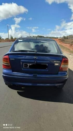  A VENDRE  ( tompony mivantana)
 OPEL ASTRA  ...