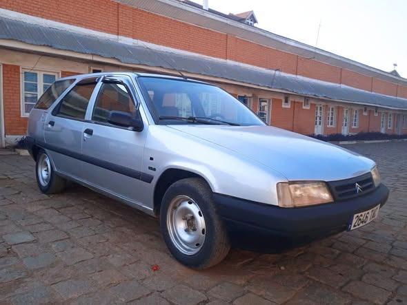 A vendre/ à échanger 
Citroën Zx break, mote ...